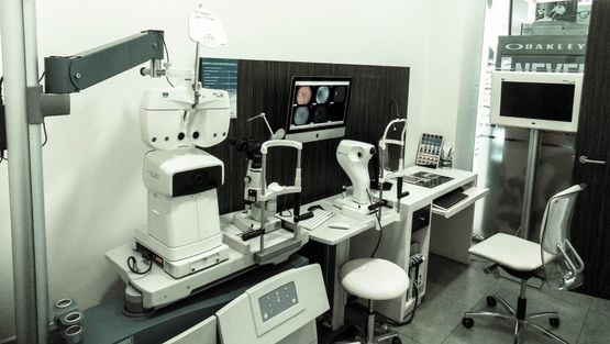Óptica Camarillo instrumentos oftalmológicos 